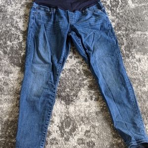 Full panel Gap maternity jeans